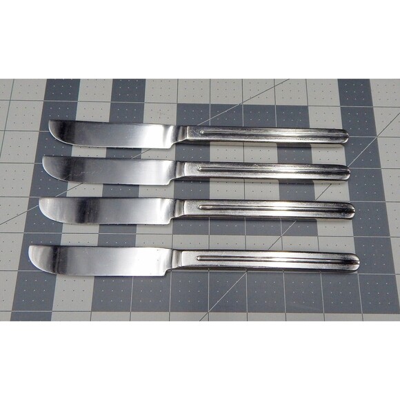 Retroneu INFINITE Stainless Dinner Knives Serrated 18/8 Korea Glossy Flatware 4P - Picture 7 of 9